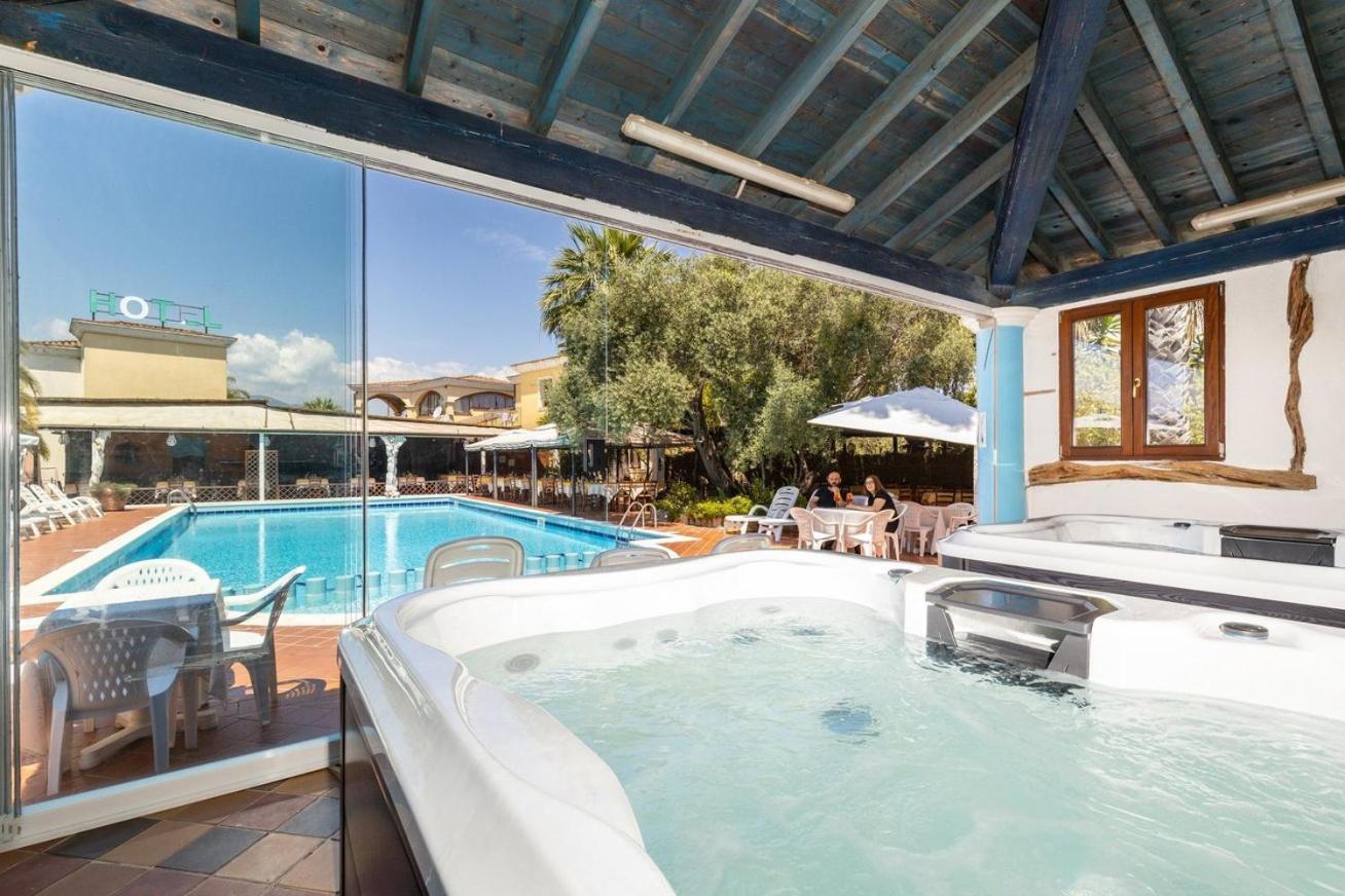 Hotel L'ulivo 3*